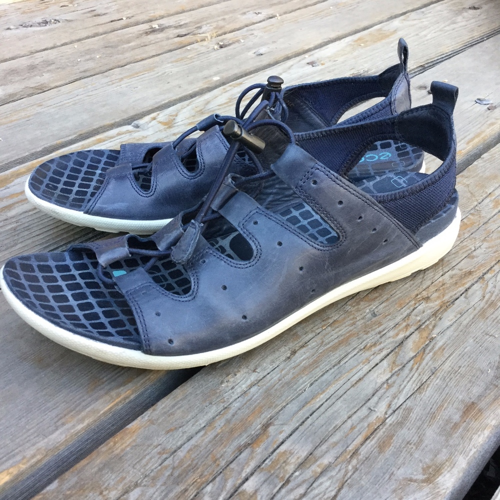 ecco bluma toggle sandal